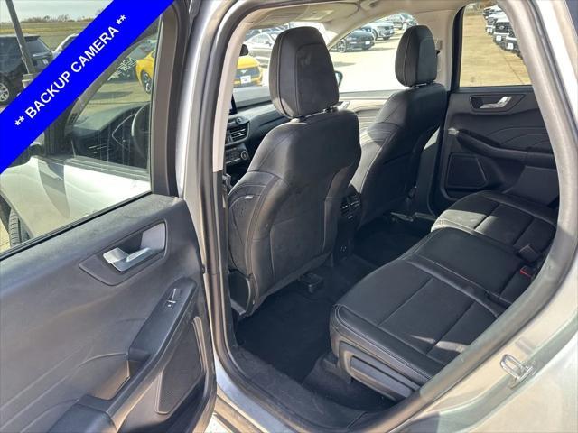 2022 ford escape sel