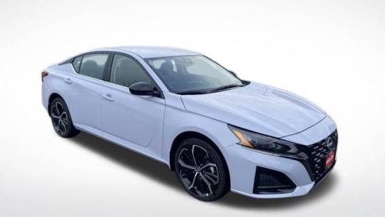 2025 Nissan Altima