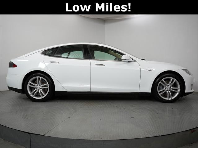 2014 tesla model s base