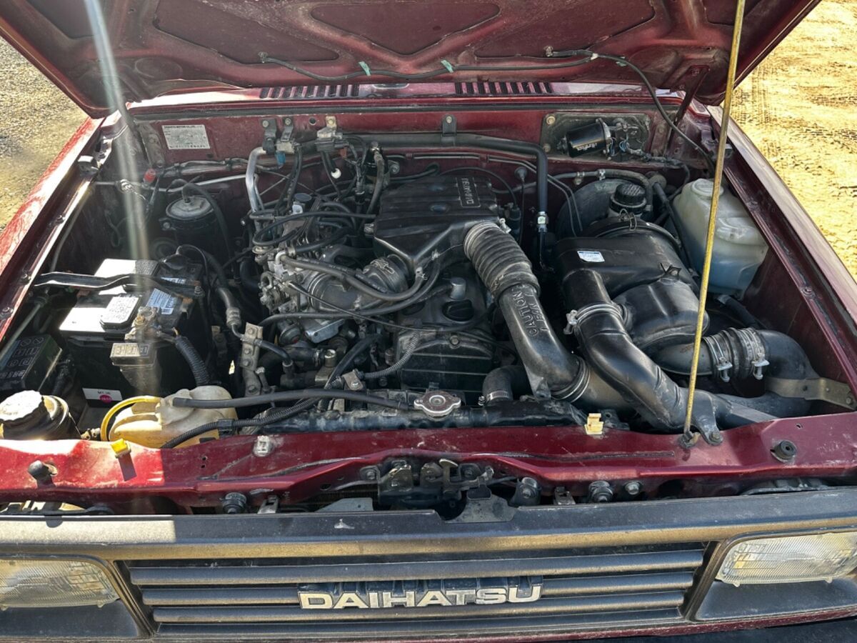 1992 daihatsu rocky se sport utility 2-door 1.6l 4x4
