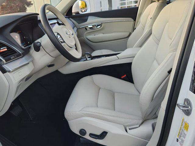 2023 volvo xc90 b5 core