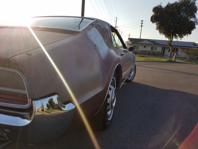1966 oldsmobile toronado deluxe 7.0l 425 v8. daily driver