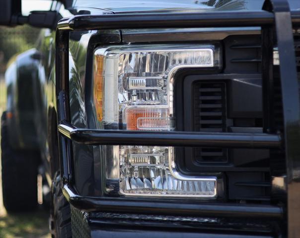 2017 ford f-350 lariat