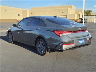 2024 Hyundai Elantra blue