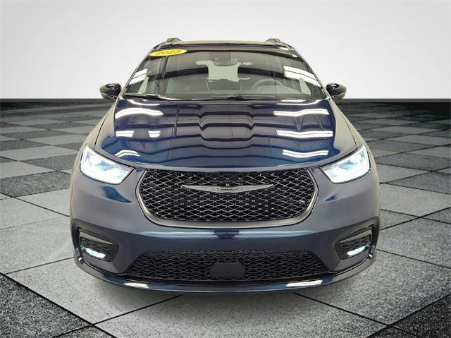 2023 chrysler pacifica limited