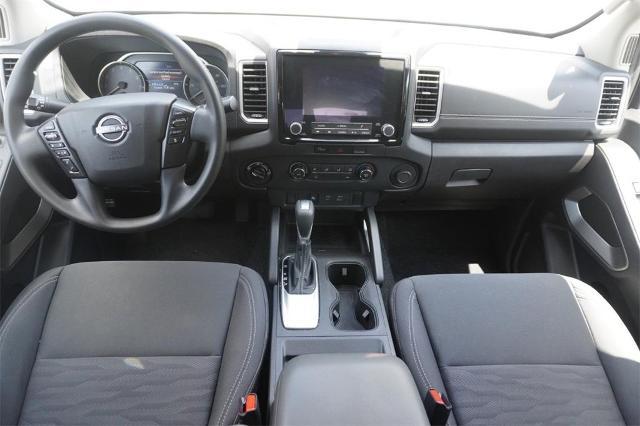 2024 nissan frontier sv