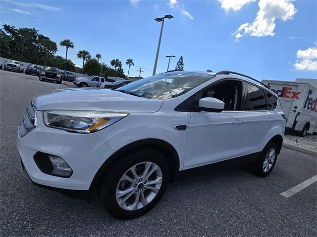 2018 ford escape se