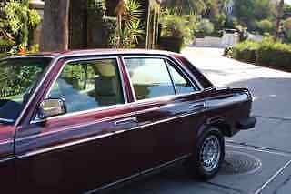 1985 mercedes 300 td luxury sedan