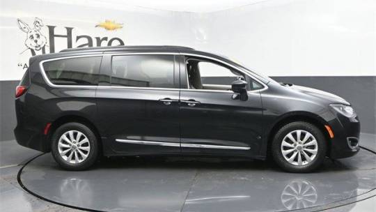 2017 chrysler pacifica