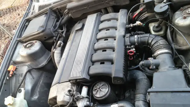 rare e34 1993 525i rwd - runs and drives amazing