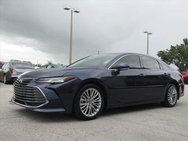 2019 toyota avalon limited