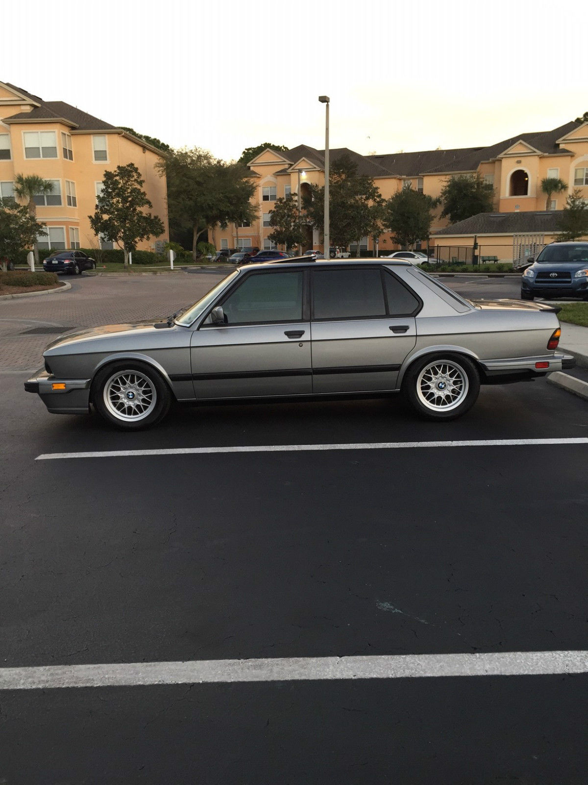 1988 bmw 535is e28