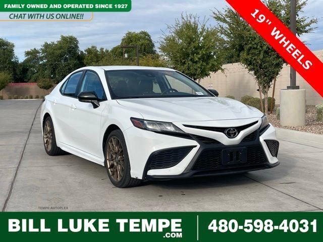 2024 toyota camry se nightshade