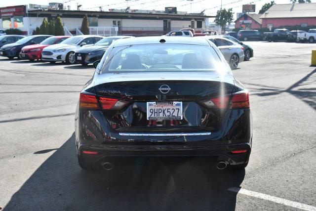 2023 nissan altima 2.5 sr