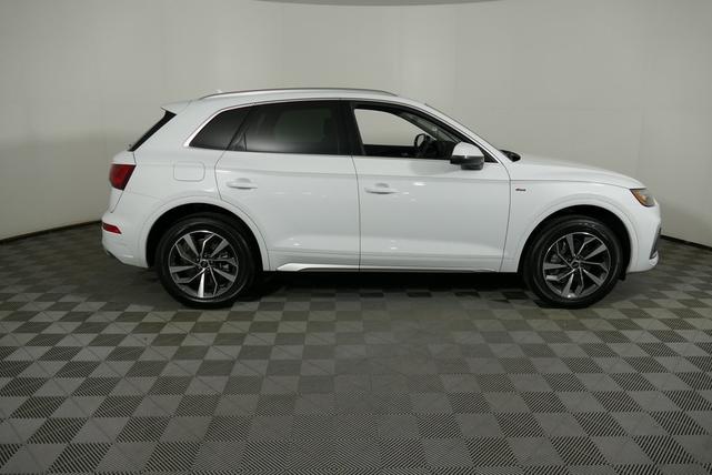 2023 audi q5 45 s line premium