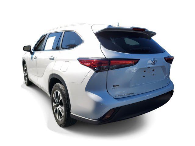 2023 toyota highlander xle