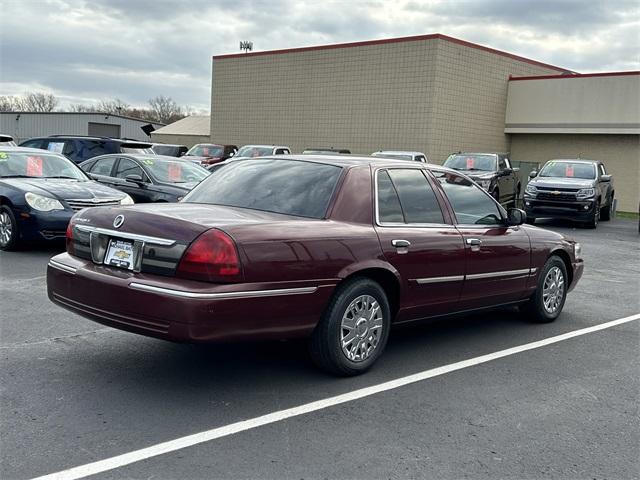 2008 mercury grand marquis gs