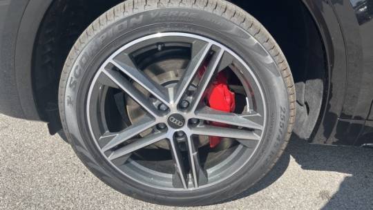 2024 Audi Q5 s line 55 e quattro premium plus