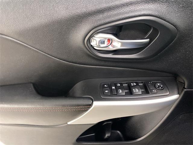 2018 jeep cherokee trailhawk