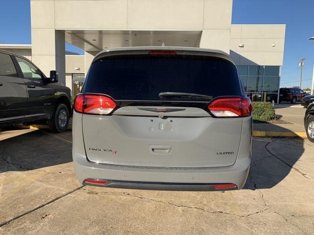 2020 chrysler pacifica red s edition