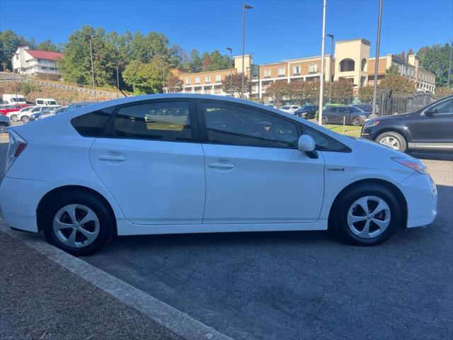 2012 toyota prius two