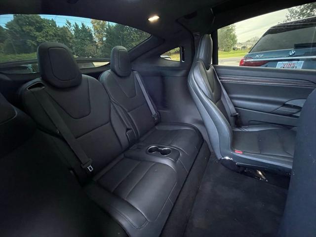 2022 tesla model x base