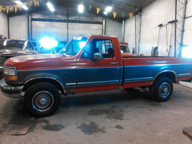 1992 ford f-250 xlt lariat standard cab pickup 2-door 5.8l