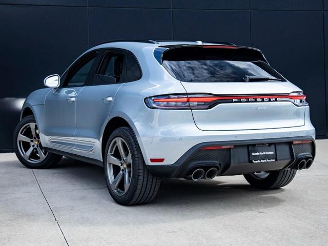 2024 porsche macan base