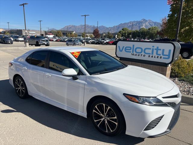 2018 toyota camry se