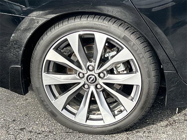 2023 nissan maxima 3.5 platinum