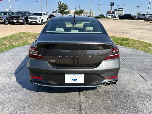 2022 genesis g70 2.0t