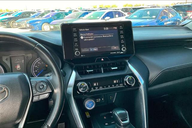 2021 toyota venza le