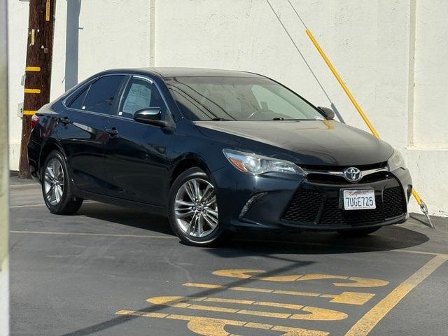 2016 toyota camry se