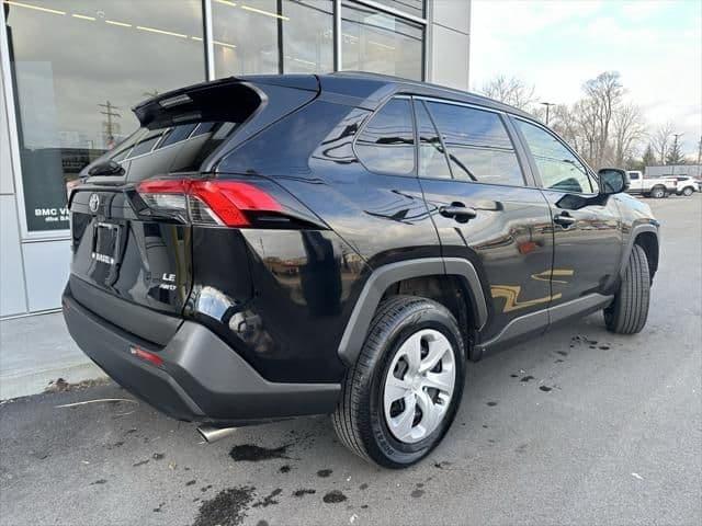 2021 toyota rav4 le in clarence, new york