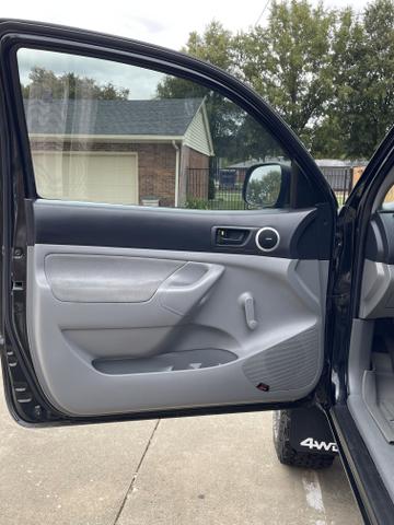 2007 toyota tacoma base