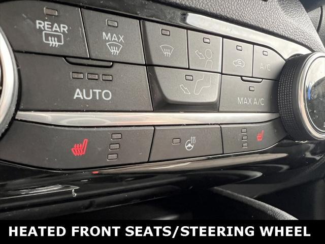 2022 ford escape se