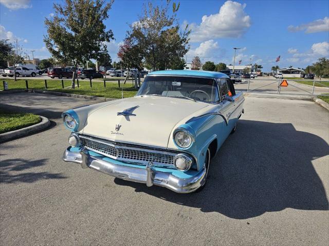 1955 ford fairlane victoria