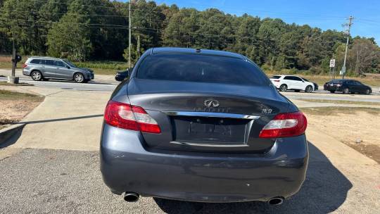 2011 Infiniti M