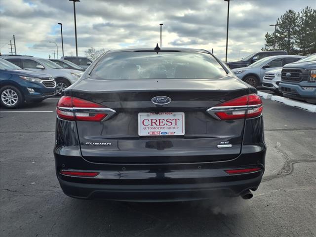 2020 ford fusion se