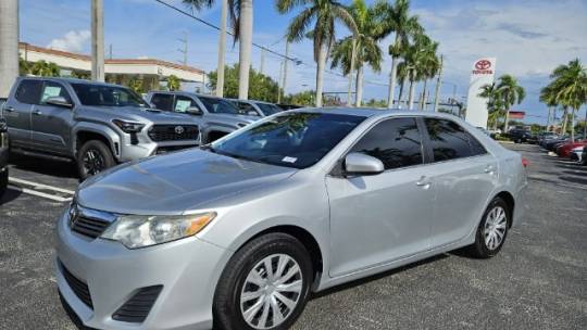 2013 toyota camry le