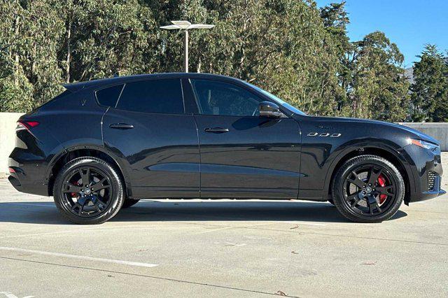 2022 maserati levante modena