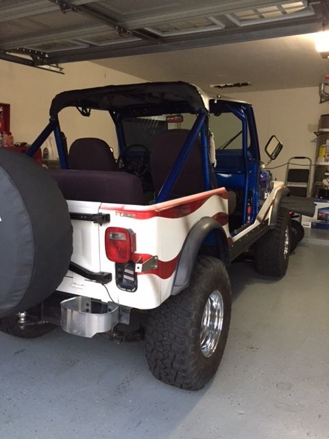 v8, cj7, lifted, lockers, rock crawler