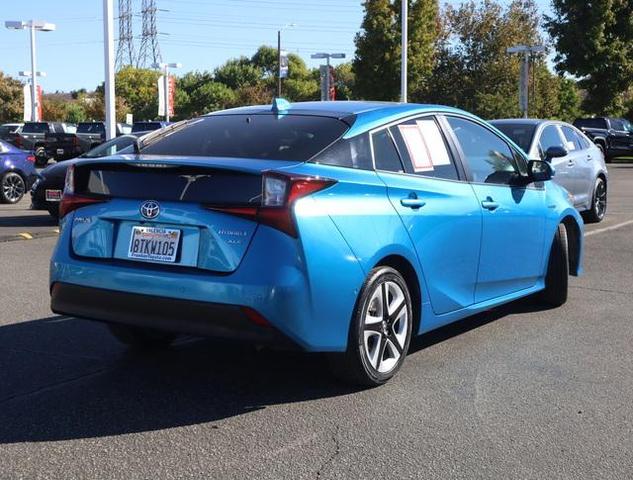 2021 toyota prius xle