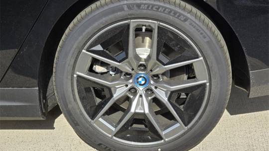 2024 BMW i5