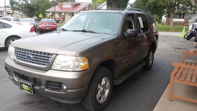 2004 ford explorer xlt