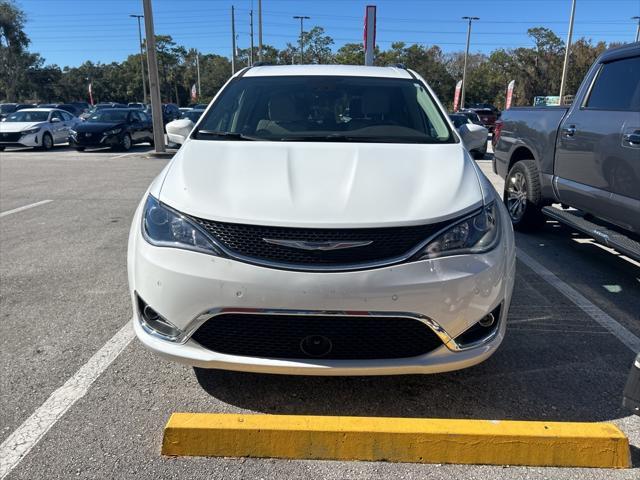 2019 chrysler pacifica touring l