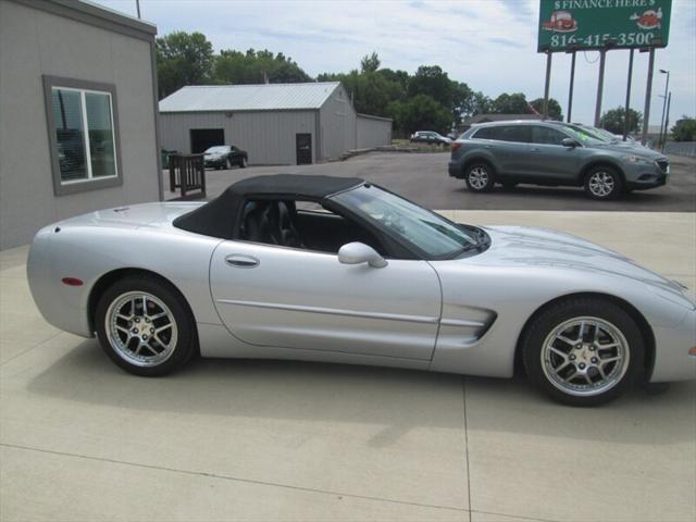 2000 chevrolet corvette base