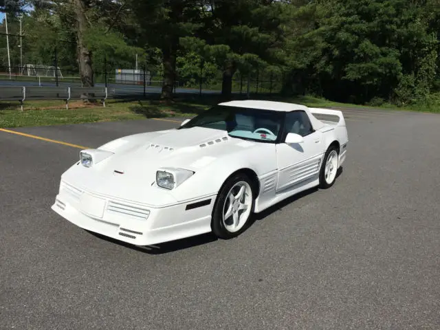 1990 chevrolet corvette - 14,644 original actual miles !!!
