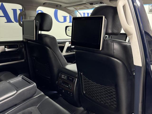 2016 toyota land cruiser base