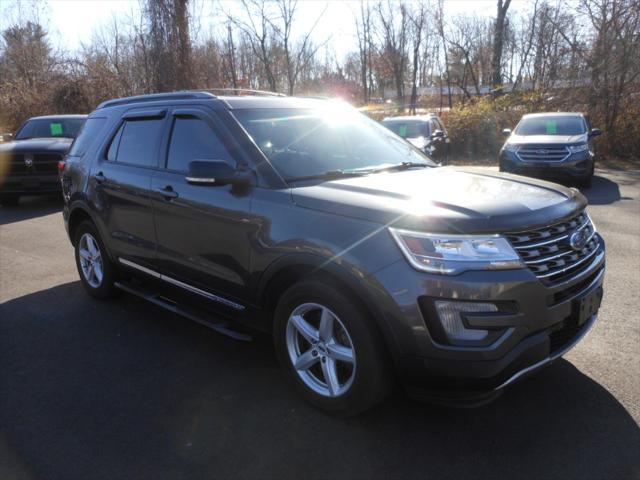 2017 ford explorer xlt